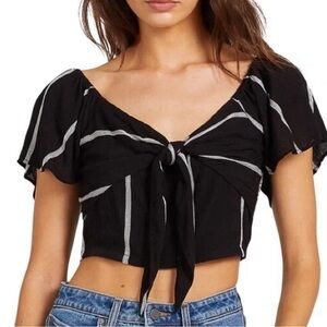 Volcom Coco Tie Chest Black Striped V-Neck Short Sleeve Crop Top, size Medium